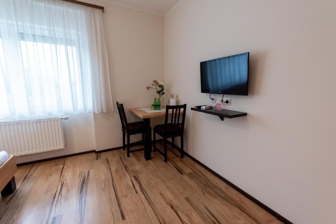Gaestehaus Moser Monchhof ภายนอก รูปภาพ